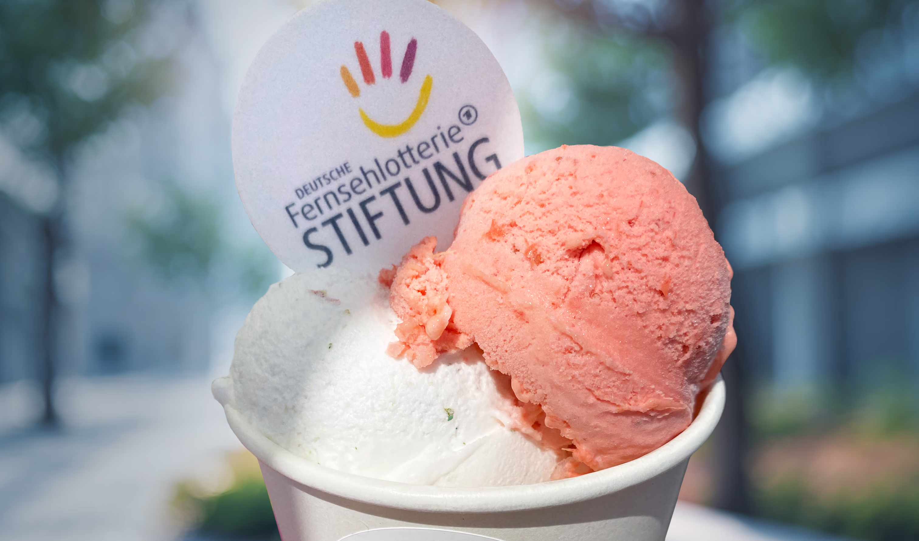 Eis am Rathaus mit der Stiftung Deutsche Fernsehlotterie
